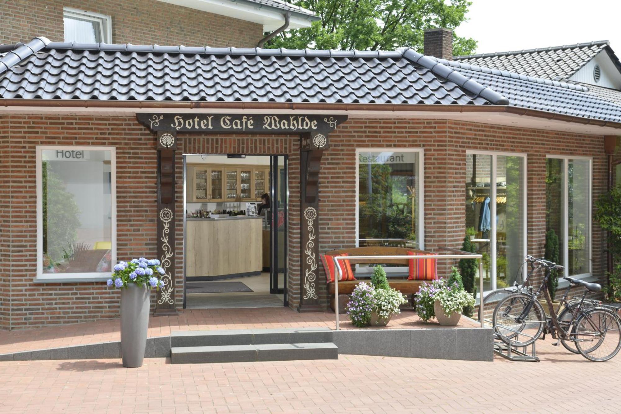 Hotel Cafe Wahlde Restaurant Grapperhausen Экстерьер фото